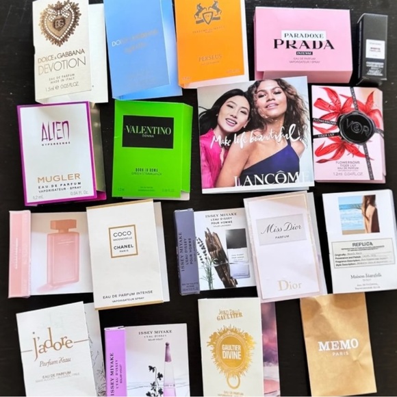 5 High End Perfume Samples - Picture 2 of 2